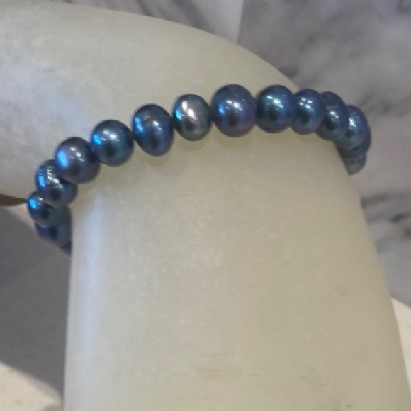 Jewelry - Elegant fresh water Pearl Bracelet